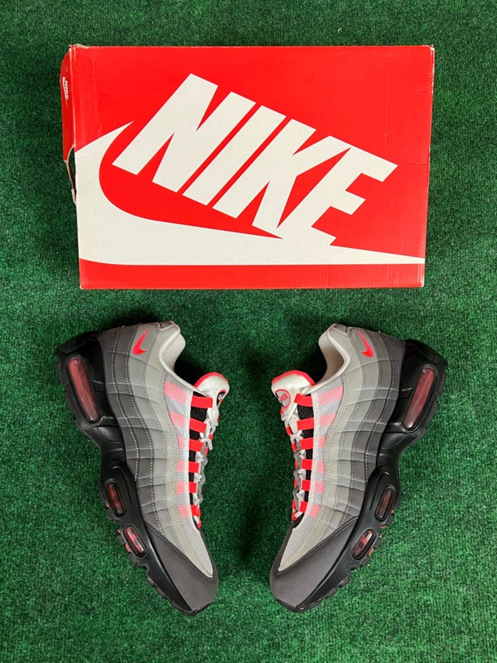Nike Air Max 95 OG Solar Red White Grey Black Mens Size 12